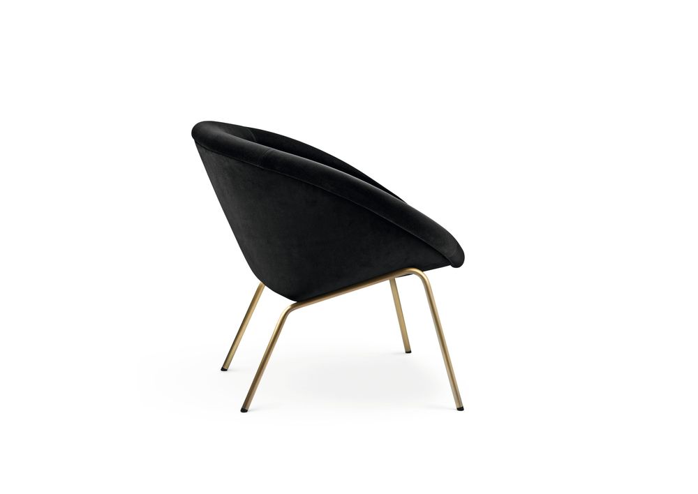 369 Armchair | Walter K.